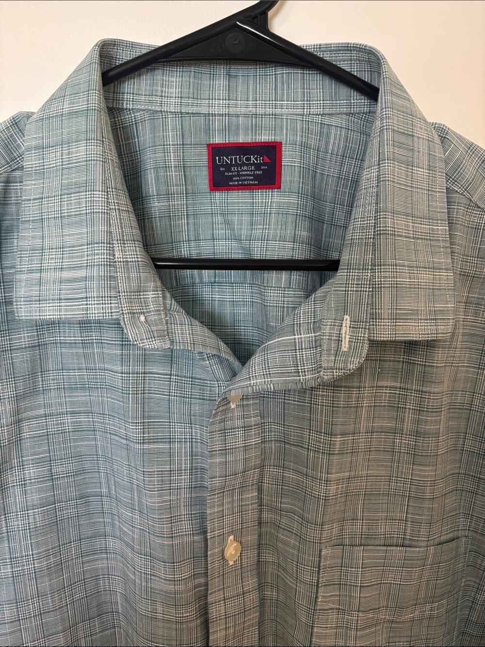 UNTUCKit Men's Light Blue and Gray Plaid Dress Shirt